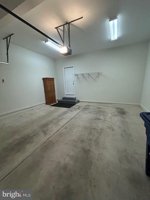 Building Photo - 44 Clement Ct