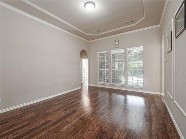 Building Photo - 5100 Tacoma Dr