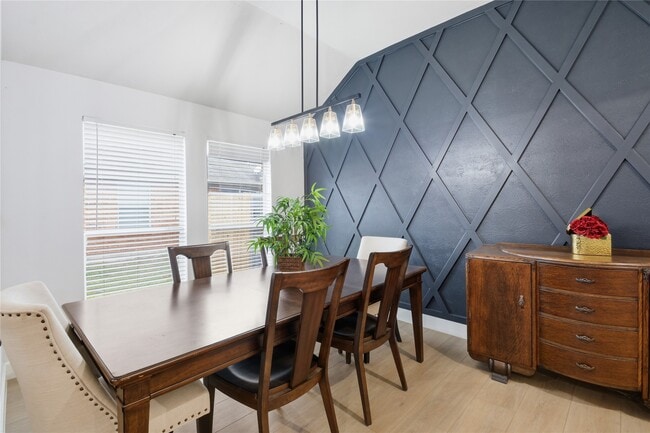 Building Photo - 17706 Windsor Grove Ln