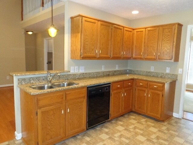 Building Photo - 1617 E Blairmont Dr
