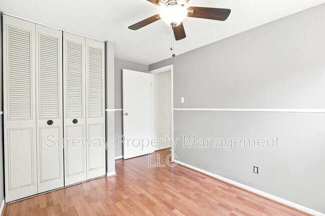 Building Photo - 21 Waterview Ct