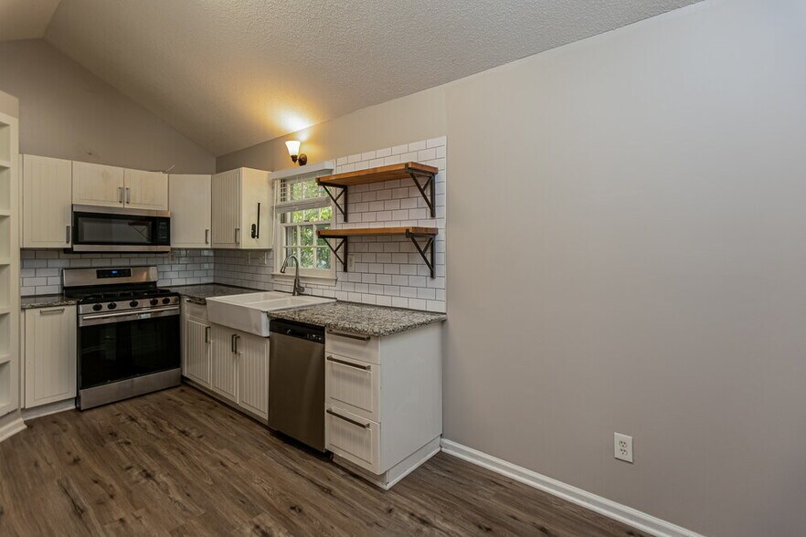 Building Photo - 3604 Spring Leaf Ln