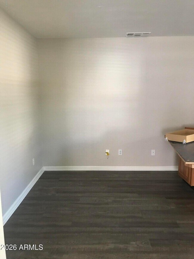 Building Photo - 5123 E Libby St