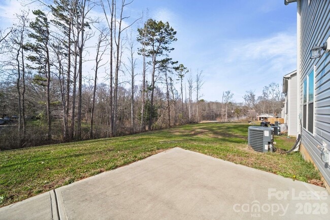 Building Photo - 715 Lackey St