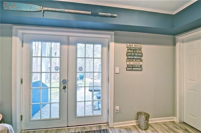 Building Photo - 4060 Merritt Dr