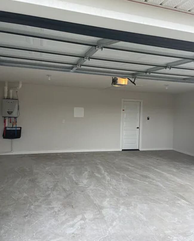 Building Photo - 4615 W Tofino Dr