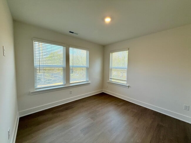 Building Photo - 2803 Fordwood Dr