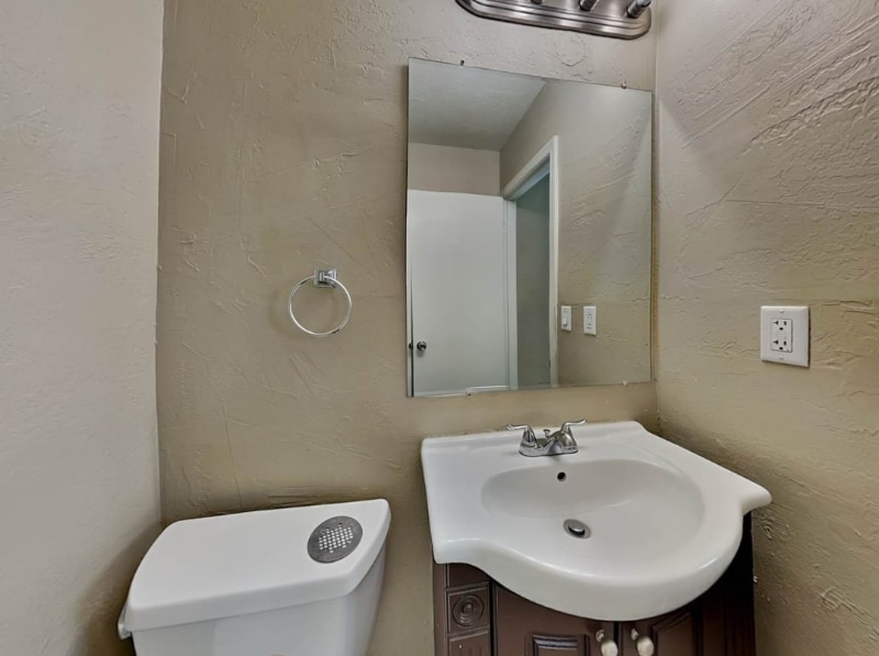 Building Photo - 12956 W Desert Ln