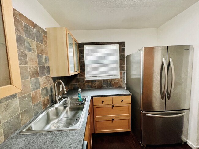 Building Photo - 2103 Place Rebecca Ln