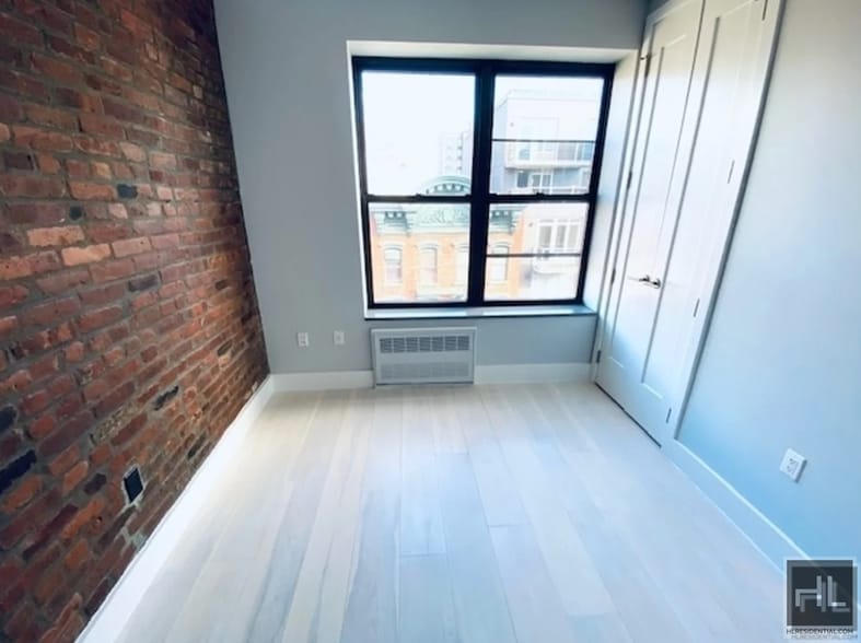 Building Photo - Stanton Street