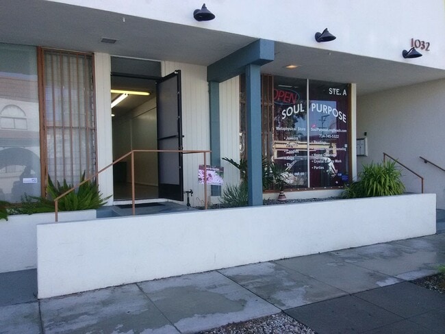 Building Photo - 1032 Redondo Ave