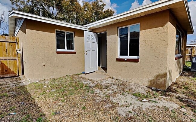 Building Photo - 6116 1st Ave