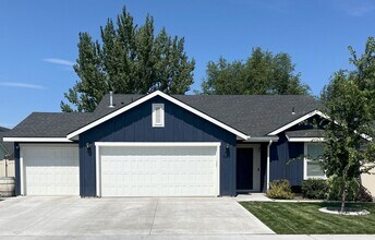 Building Photo - Gorgeous 3 bed 2 ba home with  just off Hubbard Rd and Rapid Creek Way in Kuna