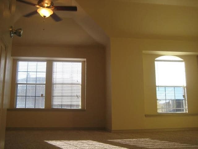 Building Photo - 3908 Oceanside Dr