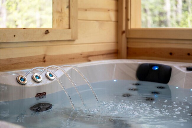 Building Photo - 152 Baxter Rd