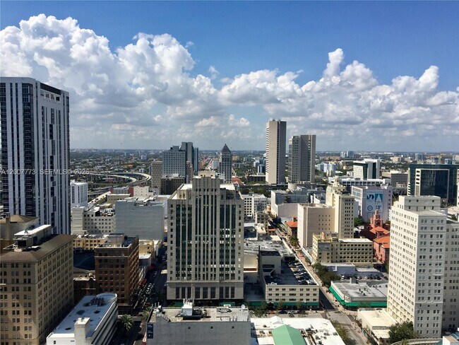 Building Photo - 50 Biscayne Blvd