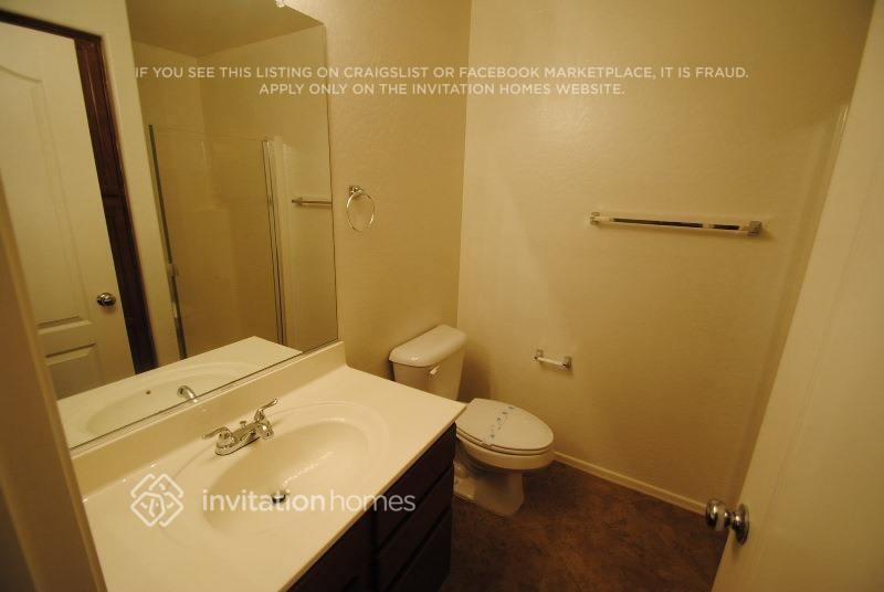 Building Photo - 2241 S Buckaroo Trail