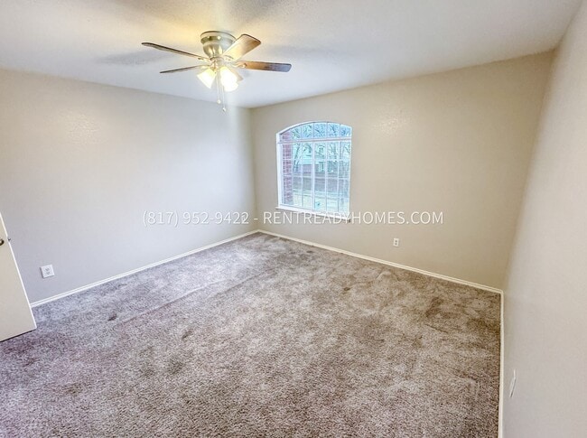 Building Photo - 2410 Richfield Dr