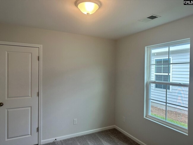 Building Photo - 820 Summerwood Ln