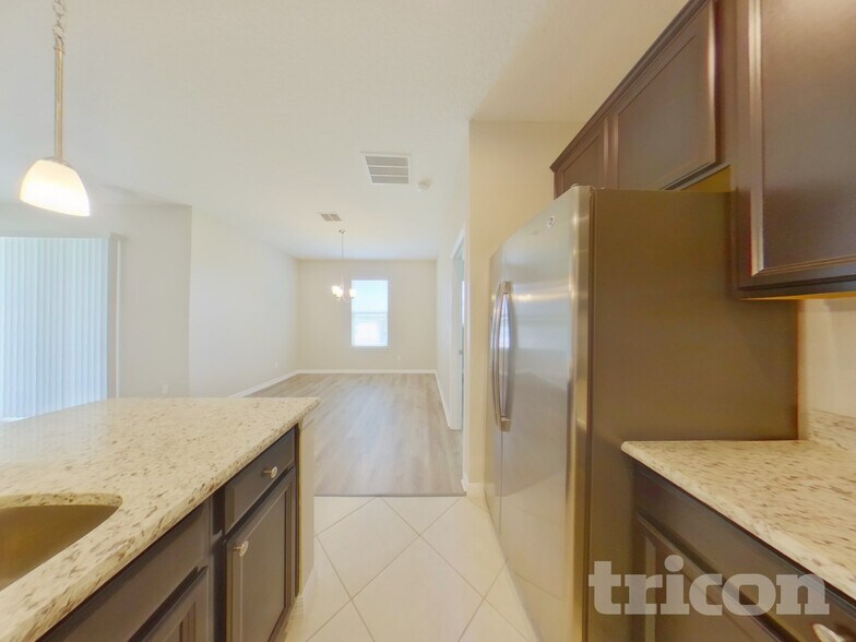 Building Photo - 37124 Scenic Ridge Dr