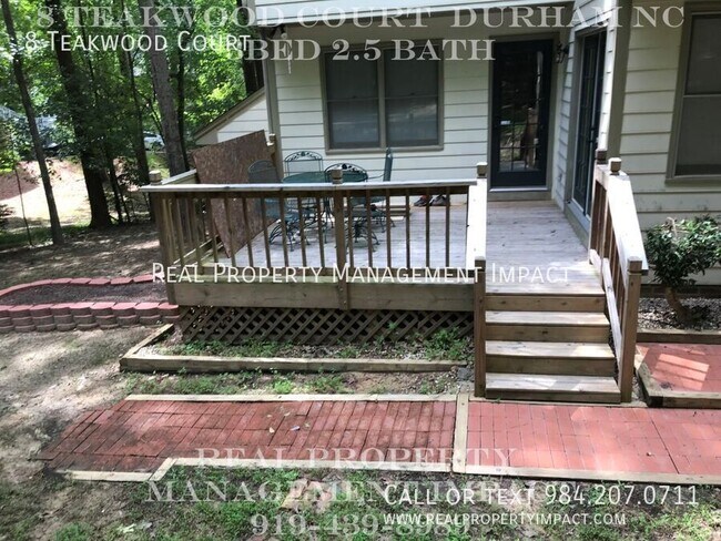 Building Photo - 8 Teakwood Ct