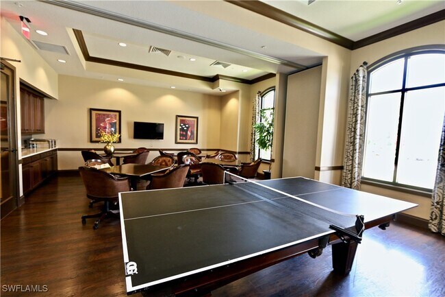 Building Photo - 8437 Rosa Ct