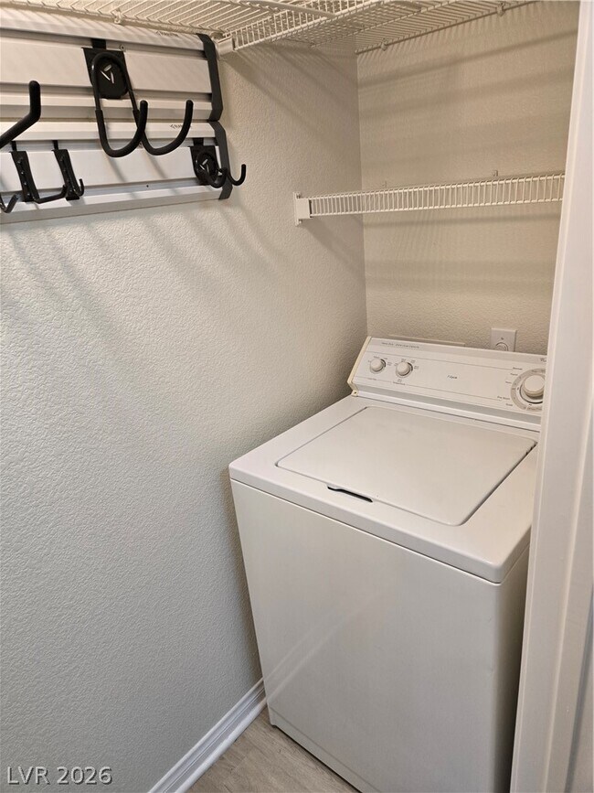 Building Photo - 4400 S Jones Blvd