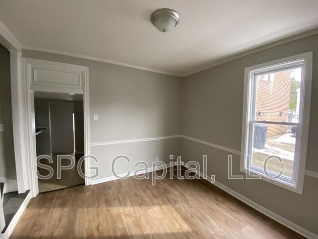 Building Photo - 111 Middle St