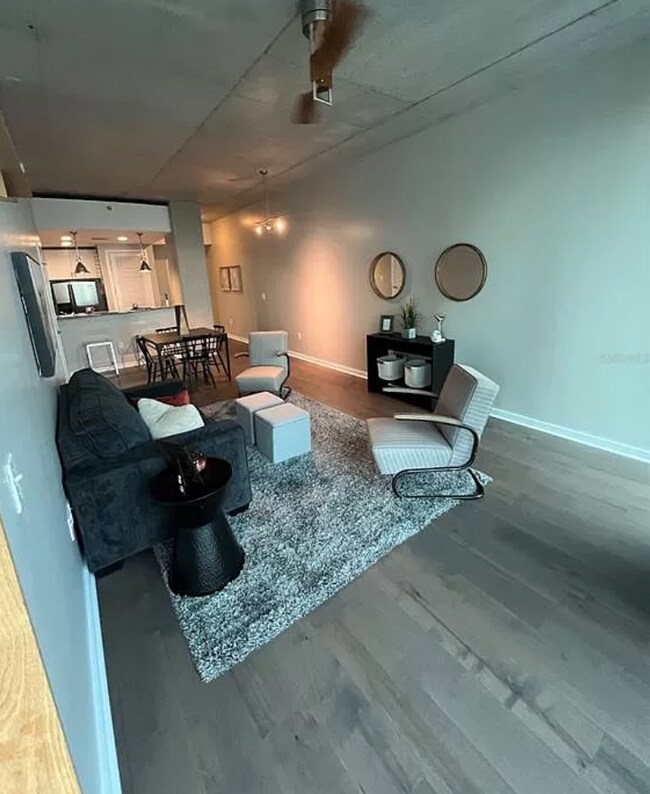 Building Photo - 777 N Ashley Dr