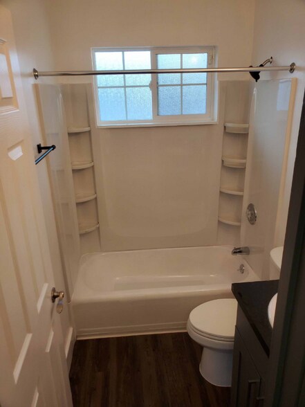 Building Photo - 617 S 9th St