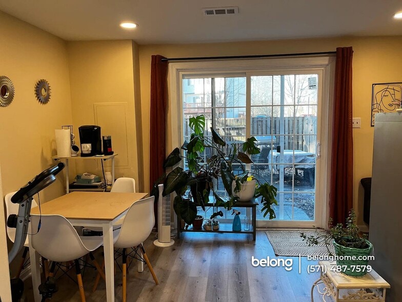 Building Photo - 1618 Purple Sage Dr