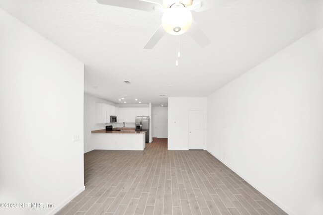 Building Photo - 348 Rosemont Dr