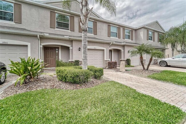 Building Photo - 3903 Silverlake Way