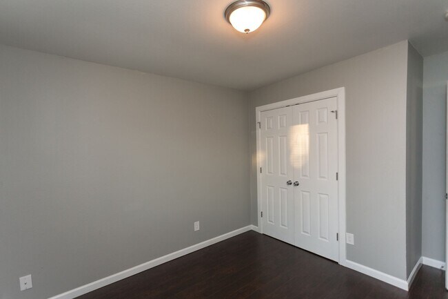Building Photo - 12225 SW Longhorn Ln
