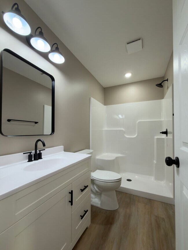 Building Photo - BRAND NEW 3-Bed, 2-Bath Home!