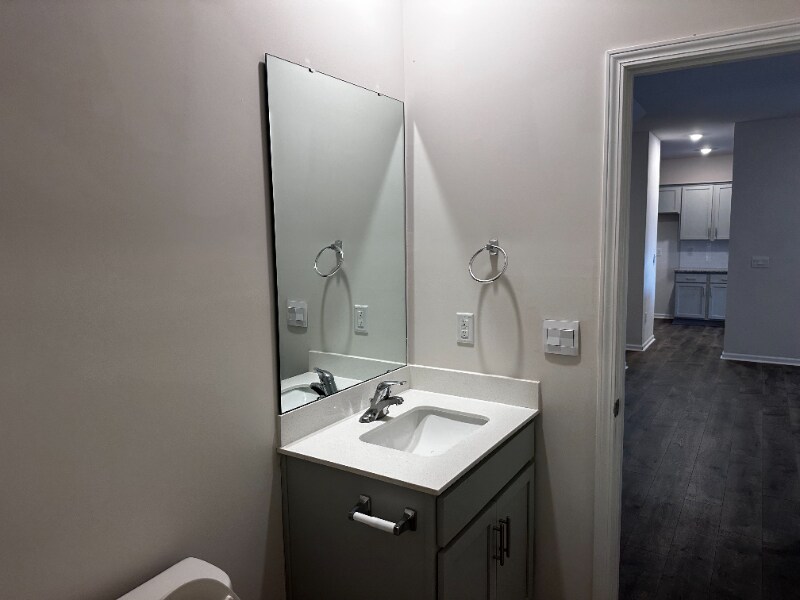 Building Photo - 3696 Waterford Oak Ct