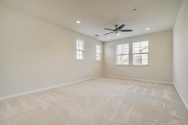 Building Photo - 5266 Fioli Loop