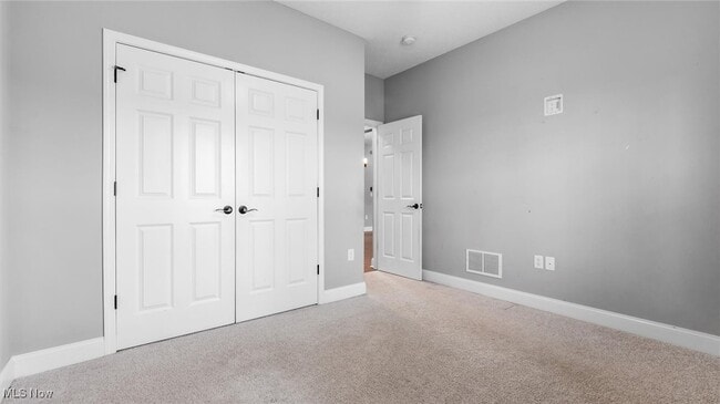 Building Photo - 6965 Chandlersville Rd