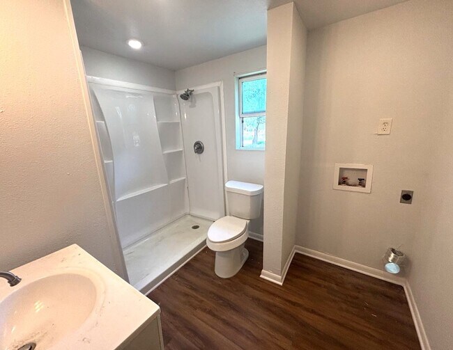 Building Photo - Charming 3 Bedroom in Littlefield