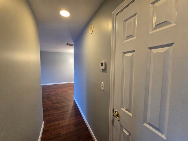 Building Photo - 500 Washington St