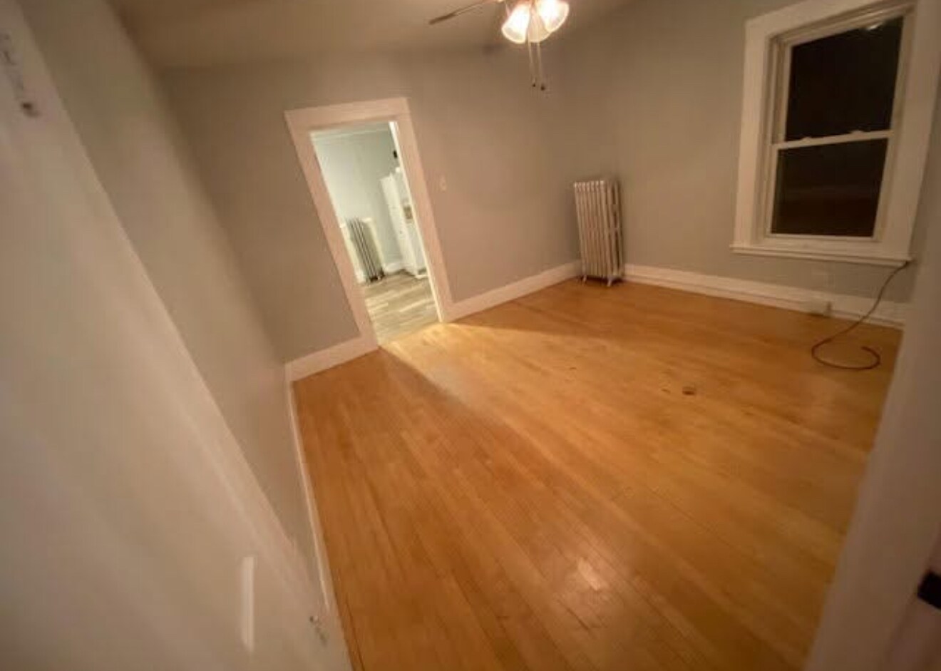 Building Photo - 718 Belmont St