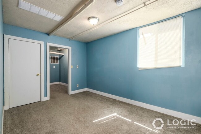Building Photo - Home in Manti
