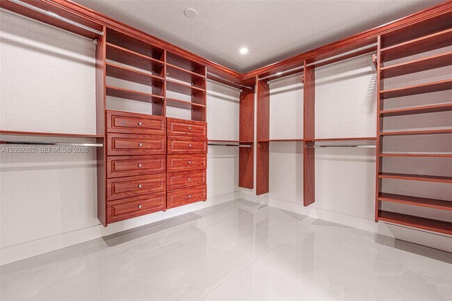 Building Photo - 15699 SW 54th Ct