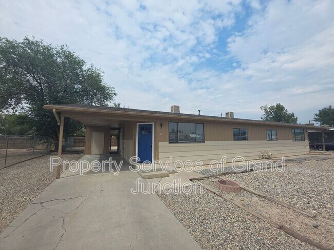 Building Photo - 3238-D 1/4 D 1/4 Rd