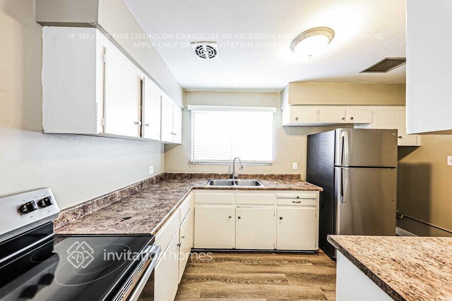 Building Photo - 6921 W Hazelwood St