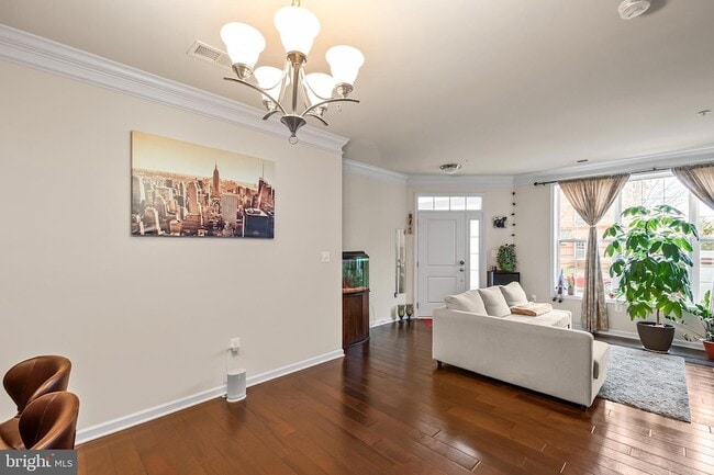 Building Photo - 43151 Wealdstone Terrace