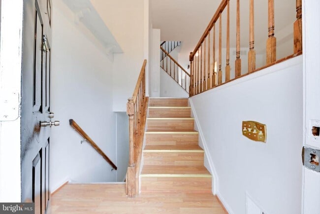 Building Photo - 3514 Lowlen Ct