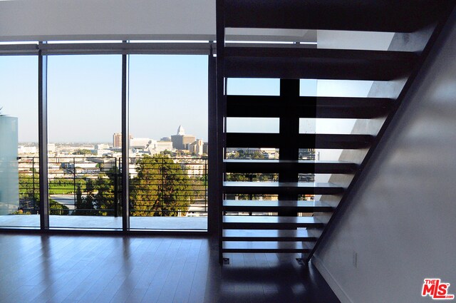 Building Photo - 1115 Sunset Blvd