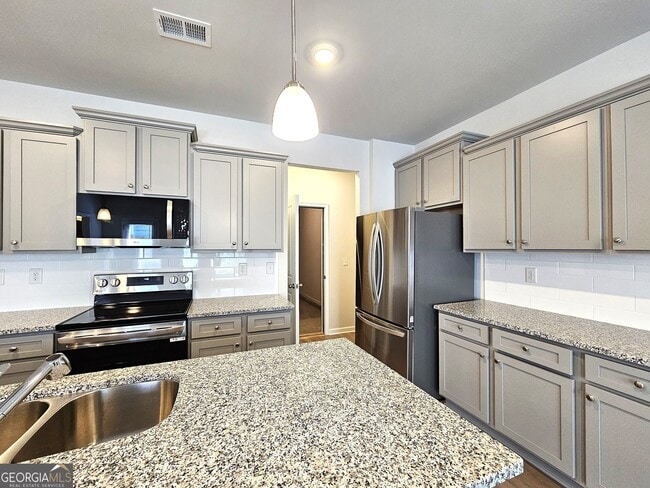 Building Photo - 338 Lanier Cir