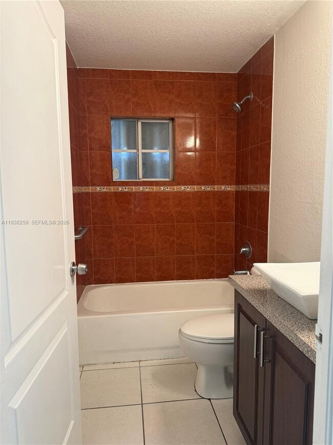 Building Photo - 1330 NW 7th Ct